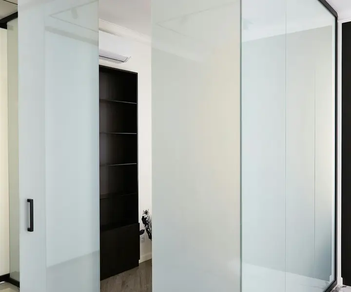 Glass Partitions