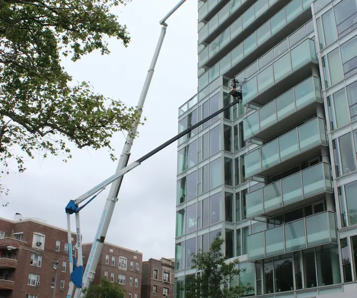 Glass & Aluminum Installation & Maintenance